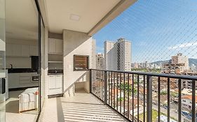 Belo apto com churrasqueira 100m da praia BLN0802